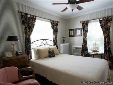 Maplewood Hotel