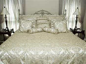 Silver Service Inn