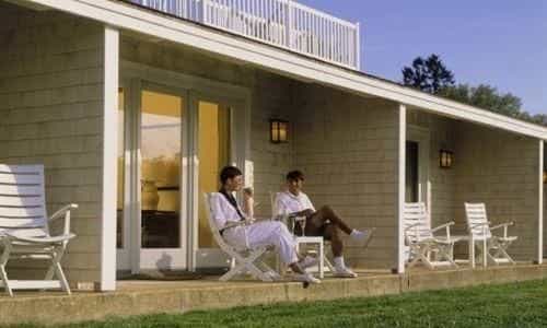 THE YACHTSMAN LODGE
