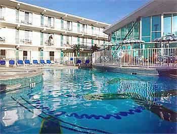 Starlux Hotel
