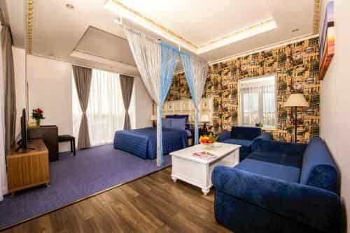 Golden Crown Hotel