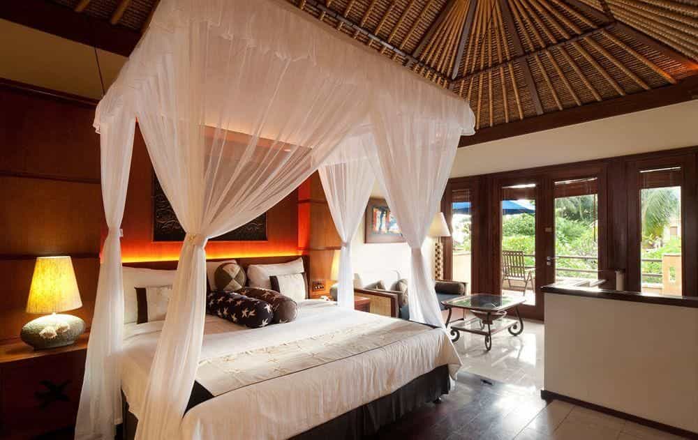 Pool Villa Club
