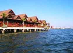 Pantai Gapura Makassar
