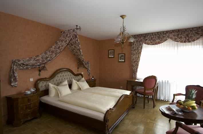 Schloss Steinburg Hotel