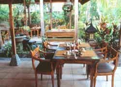 Pondok Sari Beach Bungalow Resort and Spa
