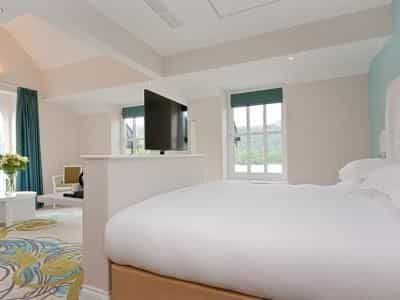 Waterside Hotel