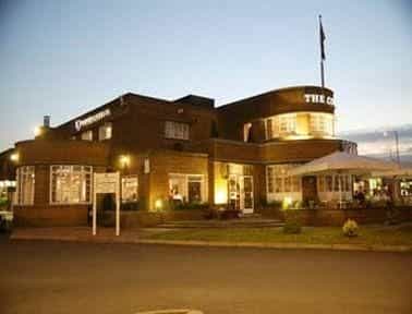 Hatfield Oak Hotel