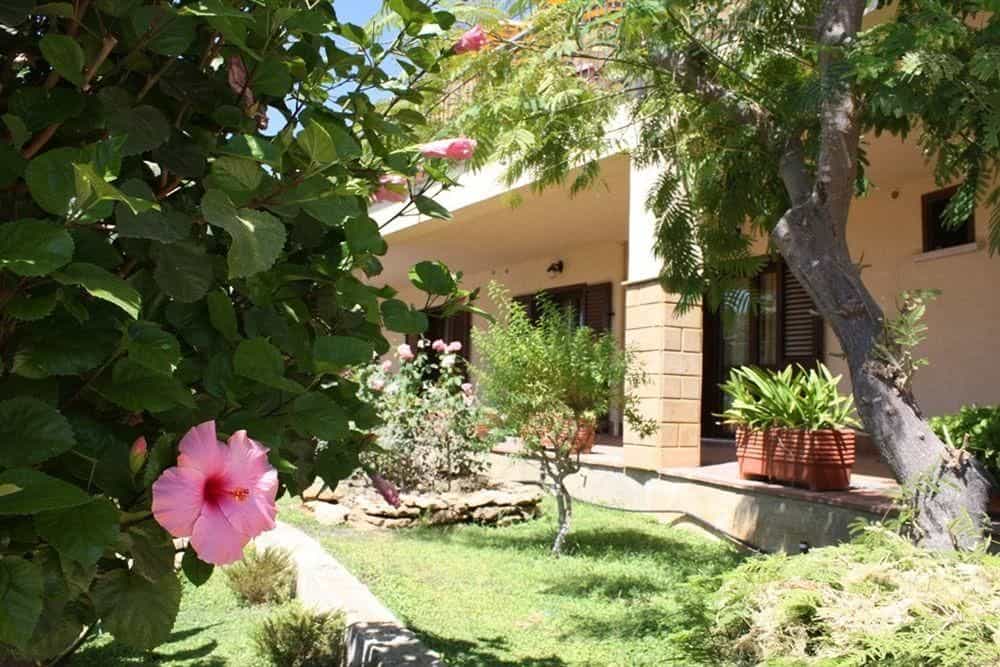 Triscinamare Hotel