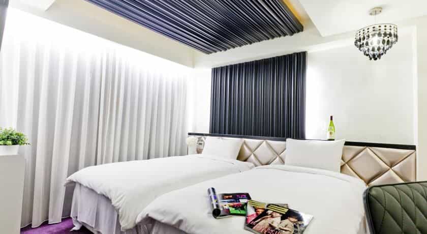 โรงแรม เดอะ ลองสเตย์