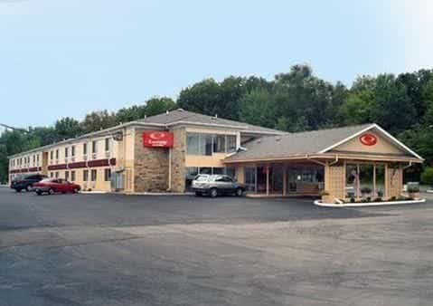 Econo Lodge  Inn & Suites