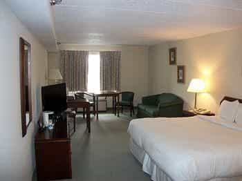 Colony South Hotel and Conference Center