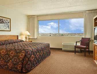 Ramada Plaza Suites & Conference Center Hotel