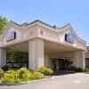Howard Johnson Plaza Hotel