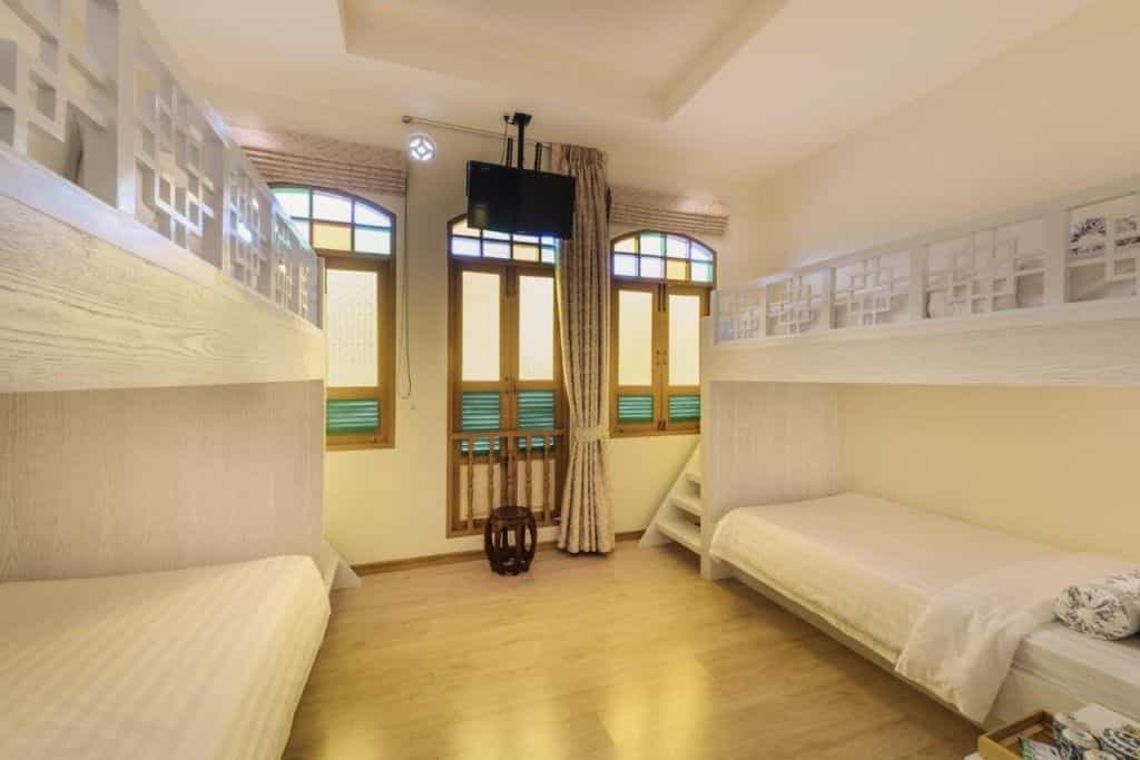O'nya Phuket Hotel