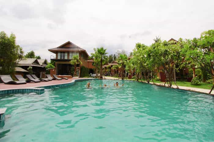 โรงแรมเดอะ เกรซ อัมพวา โรงแรมเดอะ เกรซ อัมพวา