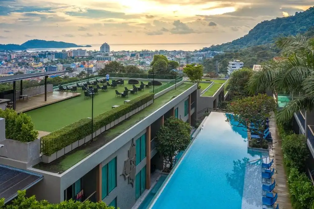 AtEase Phuket Patong