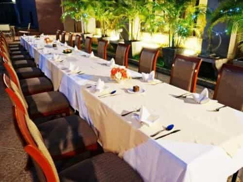 โรงแรมสองพันบุรี