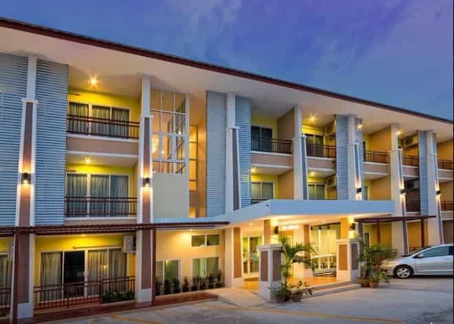 Takanta Place Aparthotel
