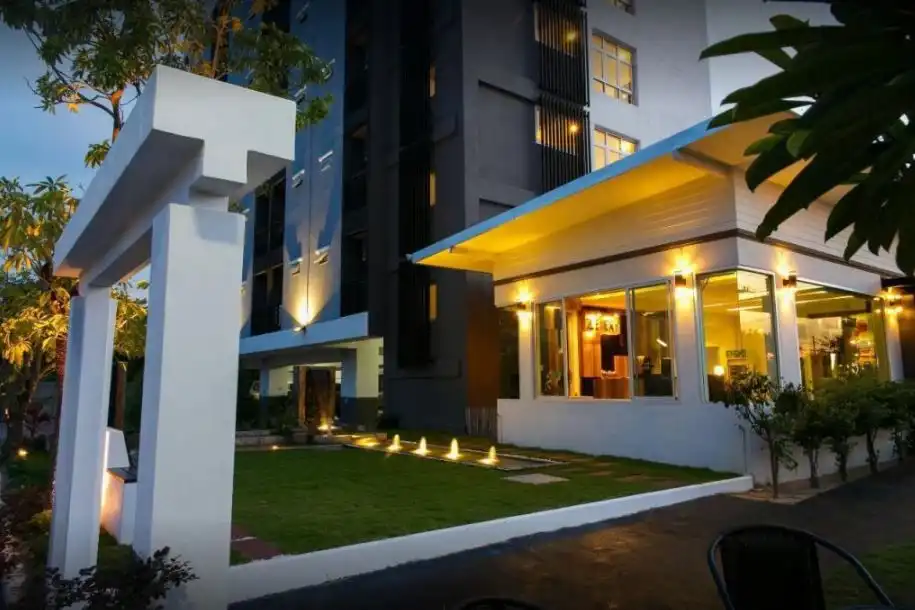 โรงแรม เดอะ เซเนอรี