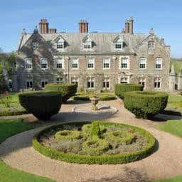 Langdon Court Hotel And Restaurant