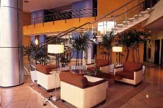 Golden Tulip Iate Plaza