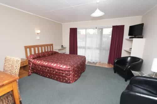 Commodore Motor Lodge