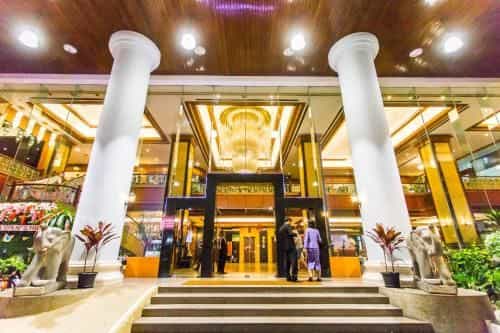 โรงแรมทาวน์ อิน ทาวน์ แบงคอก