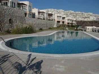 Flamingo Country Club Apartment Complex