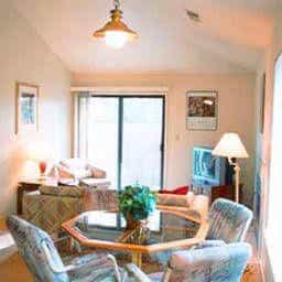 Quail Hollow One Furnished Apartments