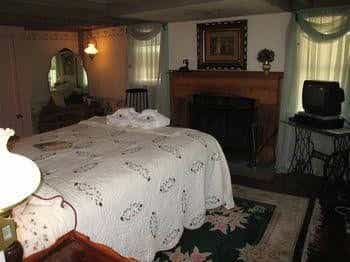 Captain Grant's Bed and Breakfast