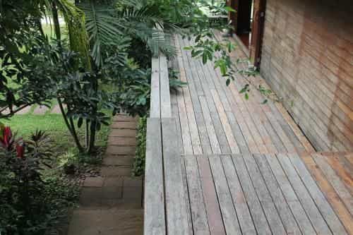 โรงแรมบ้านท้ายวัง
