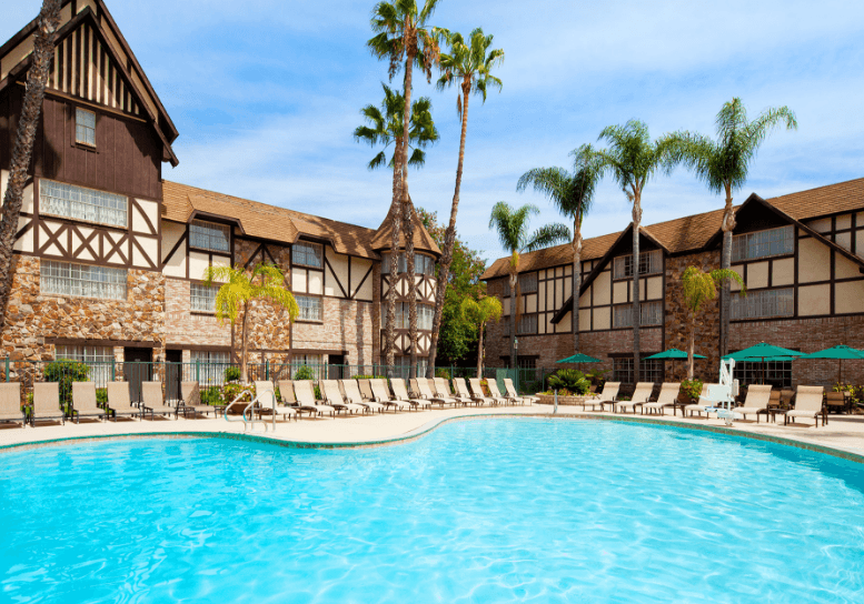 Anaheim Majestic Garden Hotel