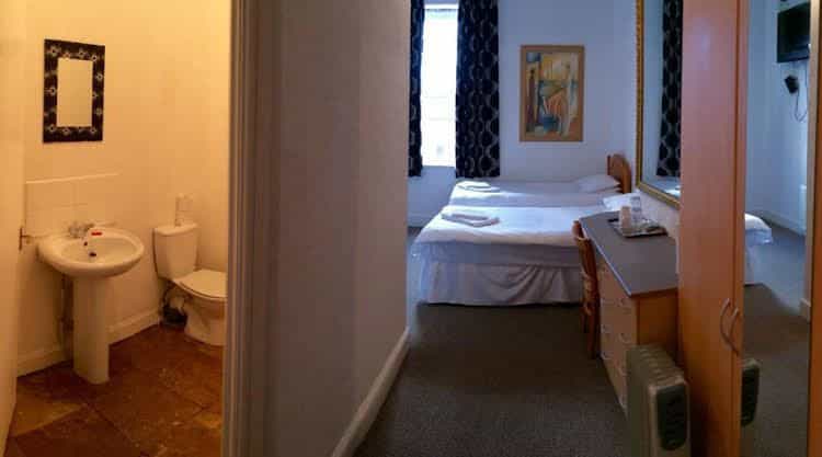 Victoria Hotel