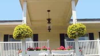 Footbridge Beach Motel
