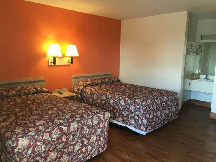 Royal Inn Columbia