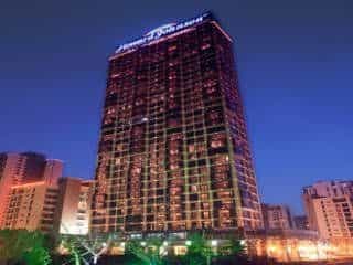 Howard Johnson All Suites Hotel
