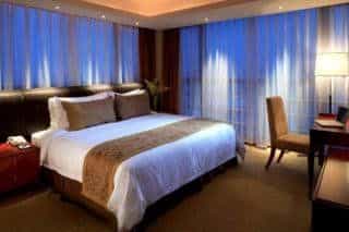 Howard Johnson All Suites Hotel