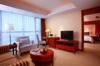 Howard Johnson All Suites Hotel