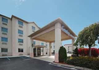 Comfort Inn & Suites