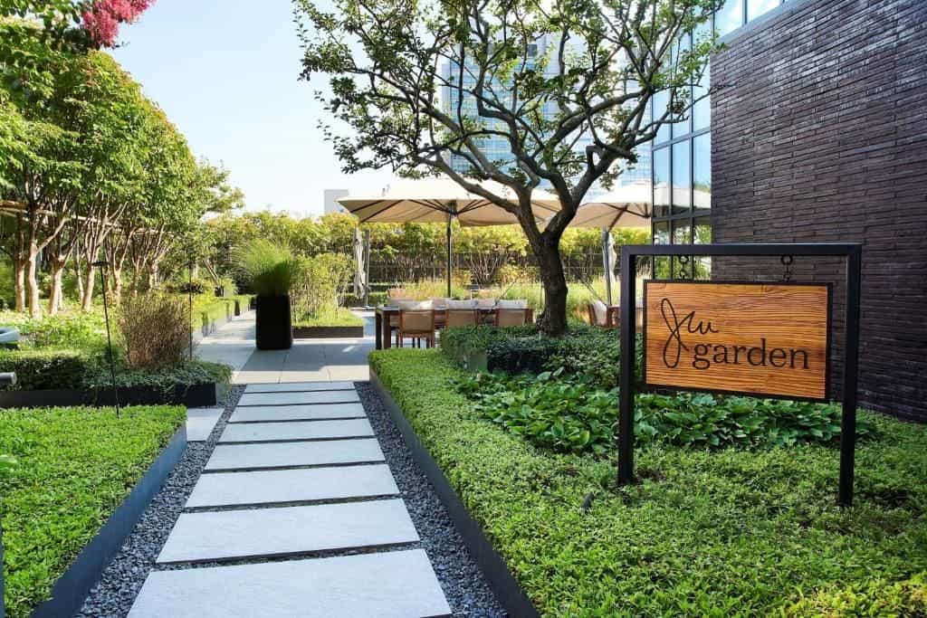 โรงแรมเจดับบลิว แมริออท โซล