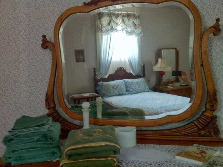 Grand Avenue Bed and Breakfast