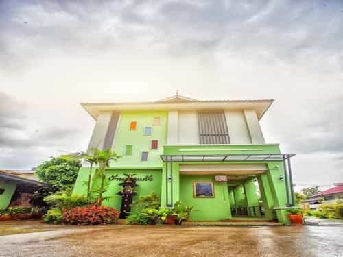 บ้านปิ่นแก้ว 