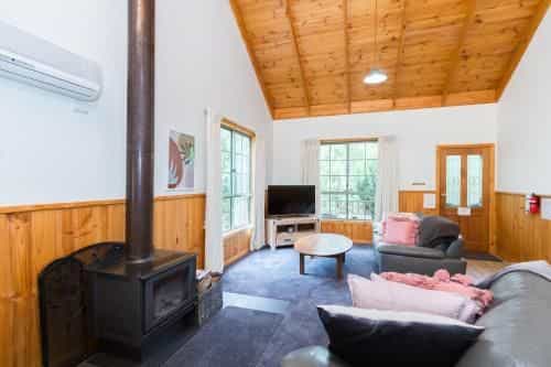 Country Lane Cottage