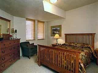 Crestview Condominiums