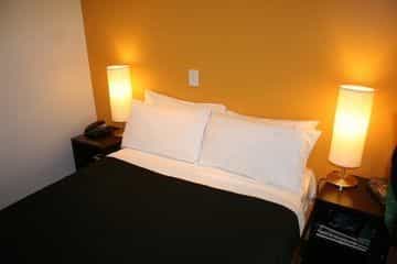 Hotel Off the Square