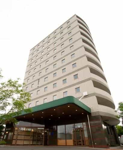 โรงแรมอริสตัน อินน์ คันดะ คิตะคิวชู แอร์พอร์ต