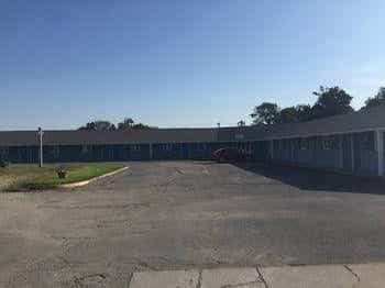 Burr Oak Motel