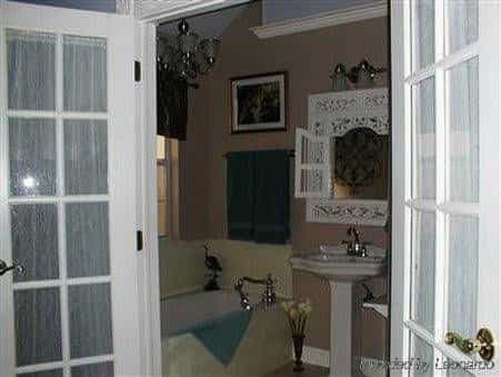 Pomegranate House & Cottages B&B