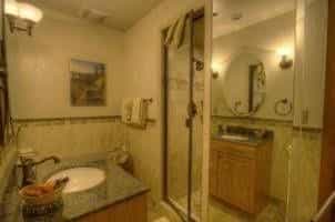 North Lake Tahoe - 1 BR Condo Burgundy Hill - LTA 8128