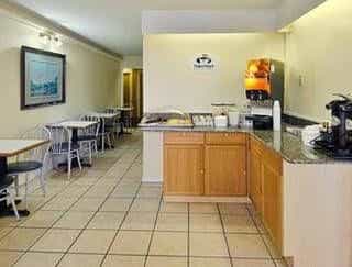 Super 8 Motel - Athens